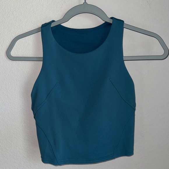 LuLuLemon Crop Tank - Picture 2 of 4
